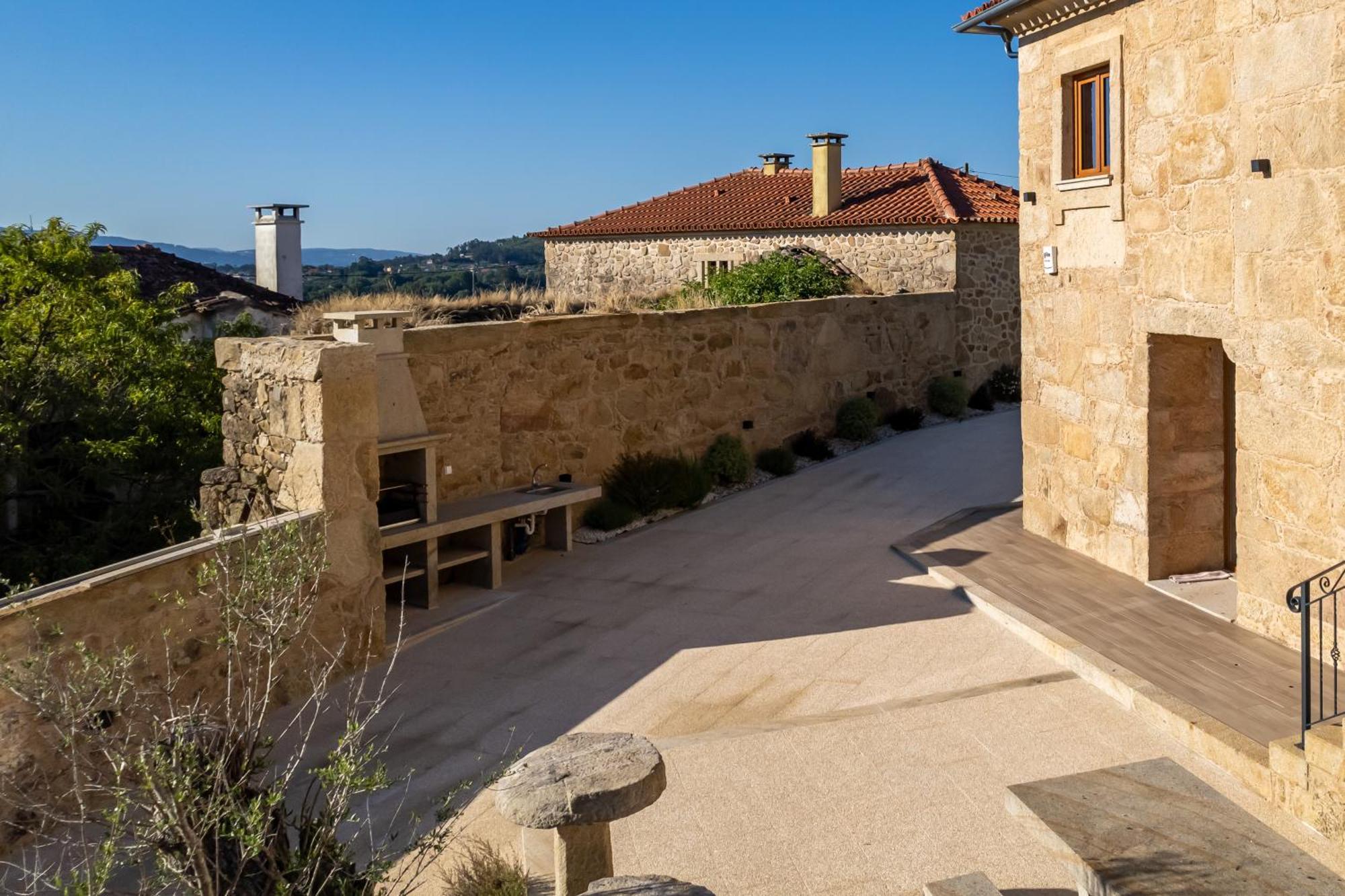 Appartamento Rb Ganfei House Valenca Esterno foto